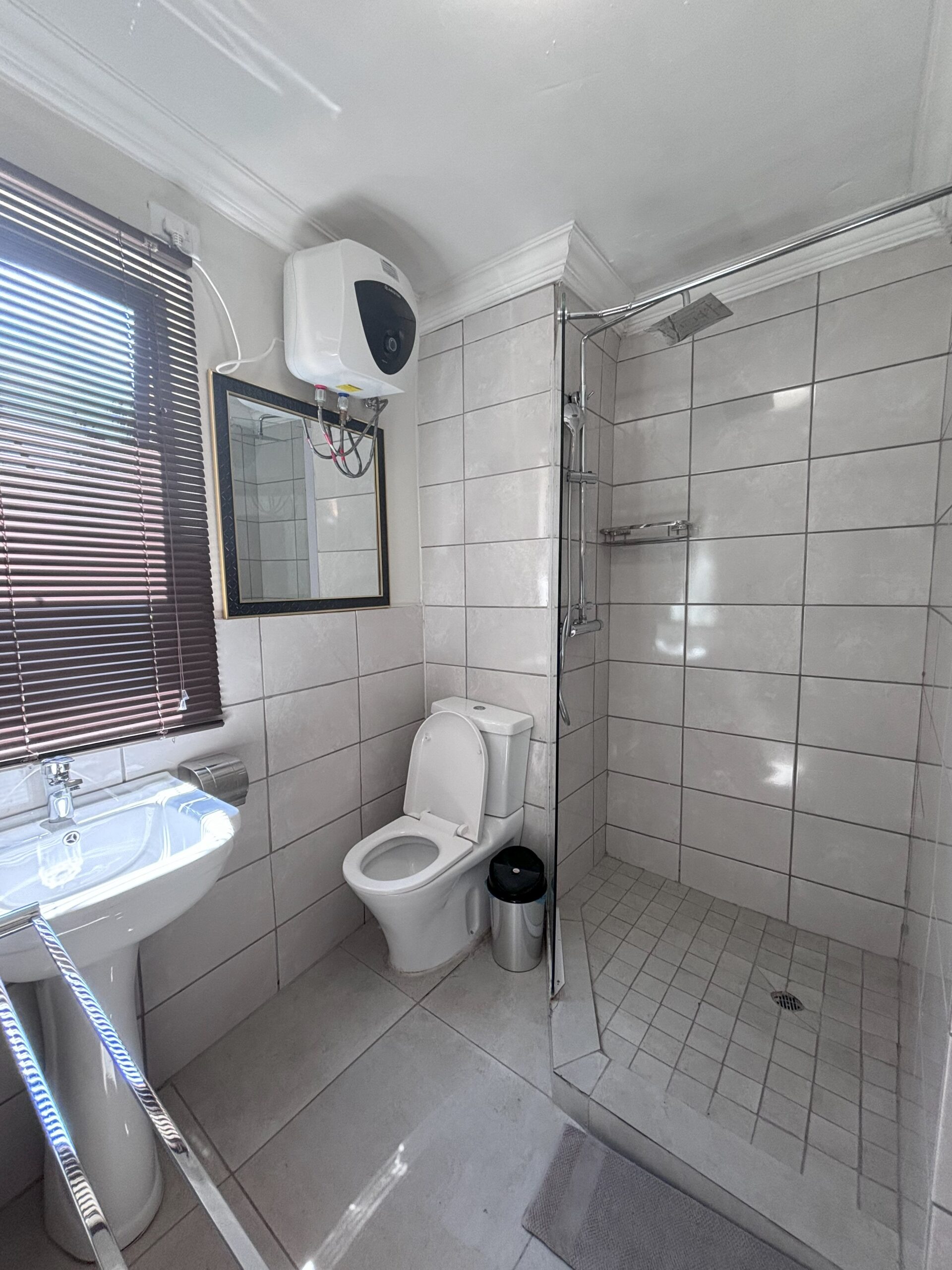 333 Grus Street, Waterkloof - Deluxe Double Room - Image 19